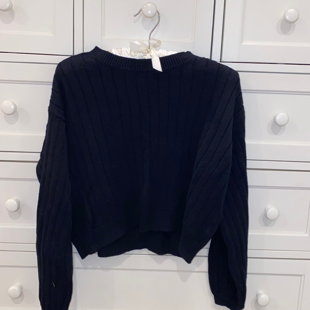 Black rubbed crop top sweater